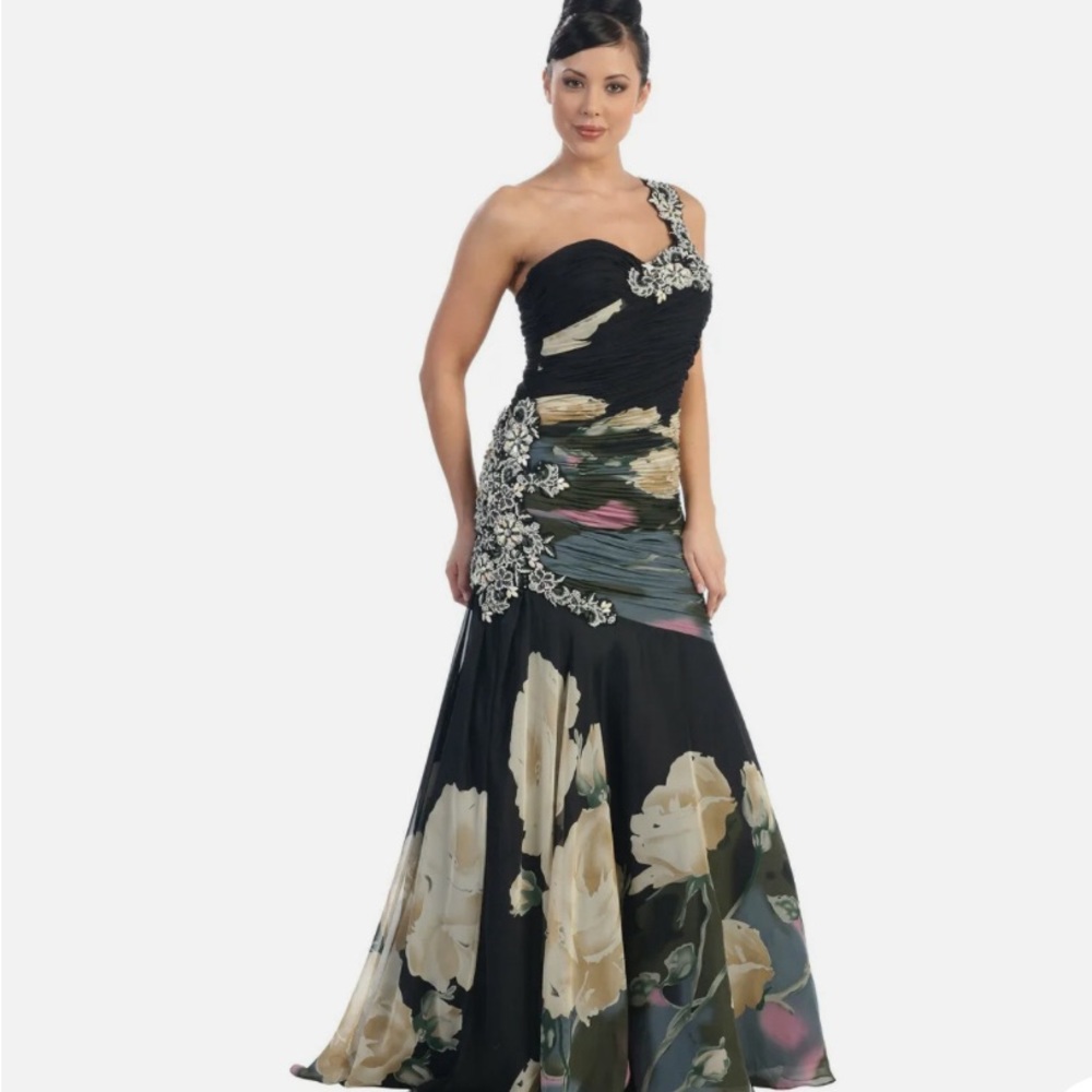 May Queen Couture One Shoulder Embellished Mermaid/Trumpet Style Dress Size 4